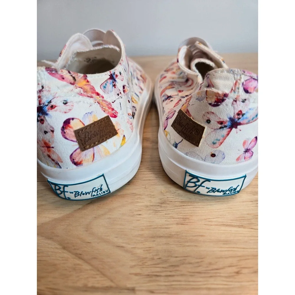 Blowfish Malibu Maura Butterfly Print Canvas Slip On Sneakers Womens 8M Pink